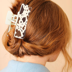 Yussti sunflower pattern close-up showing textured PU leather and decorative detail