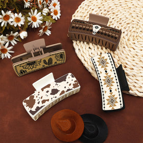 Yussti clips styled with cowgirl outfit to show fashion-forward western accessory