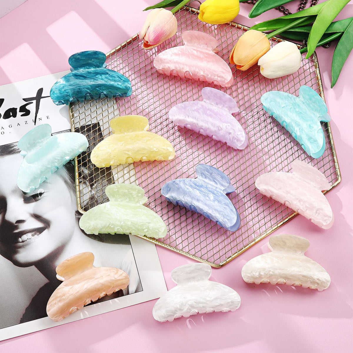 Yuxung clips styled on tabletop with outfit matching for coordinated looks