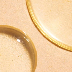 Yves Rocher application on arm showing non-greasy hydrated skin benefit