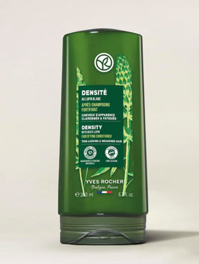 Yves Rocher shampoo texture pouring for gentle cleansing benefit